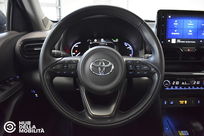 TOYOTA Yaris Cross 1.5 Hybrid 5p. E-CVT AWD-i Lounge